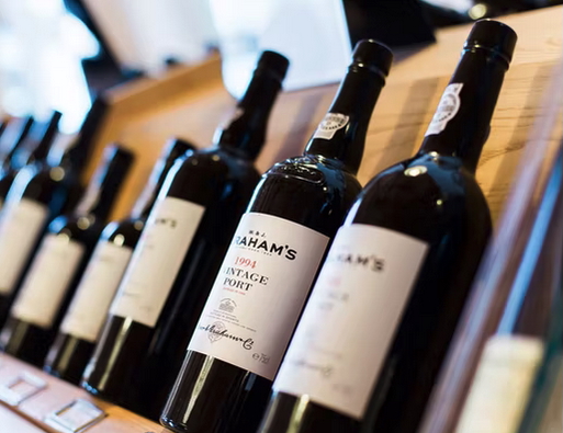 7 Reasons to Buy a Liquor Store
