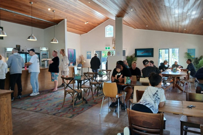 Restaurant /cafe/BBQ  on SH 1 , 45 mins North of Auckland for Sale Dome Valley Auckland 