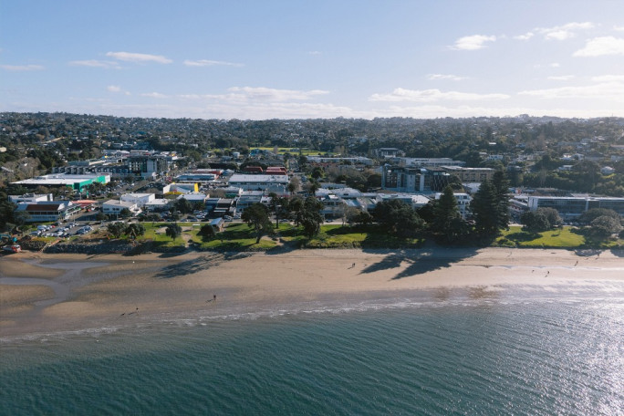 Cafe and Eatery  for Sale Browns Bay 