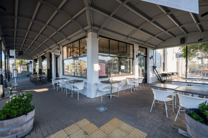 Ravenhill Cafe Site for Sale Birkenhead Auckland 