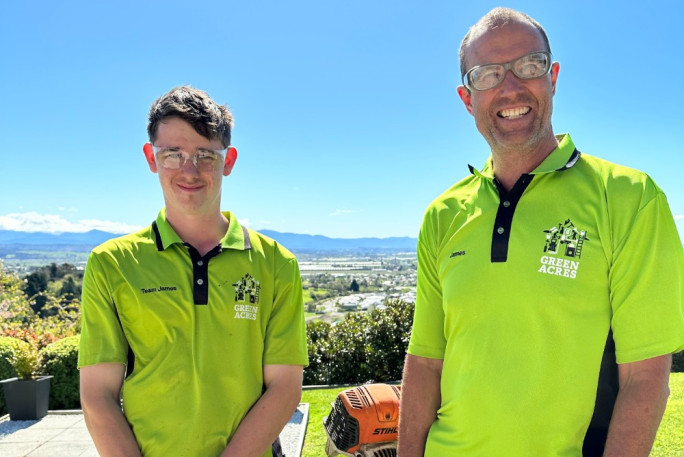 Lawn and Garden Services Franchise for Sale North Shore Auckland 