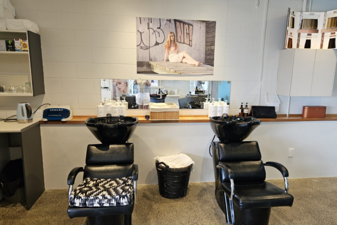 Hair Salon Business for Sale Waiheke Island Auckland 