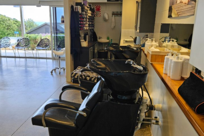 Hair Salon Business for Sale Waiheke Island Auckland 