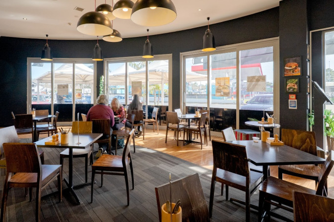 Hospitality Opportunity for Sale Halfmoon Bay Auckland 
