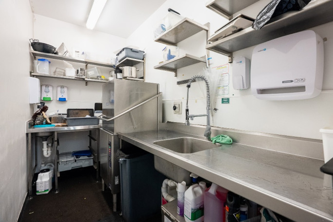 Hospitality Opportunity for Sale Halfmoon Bay Auckland 