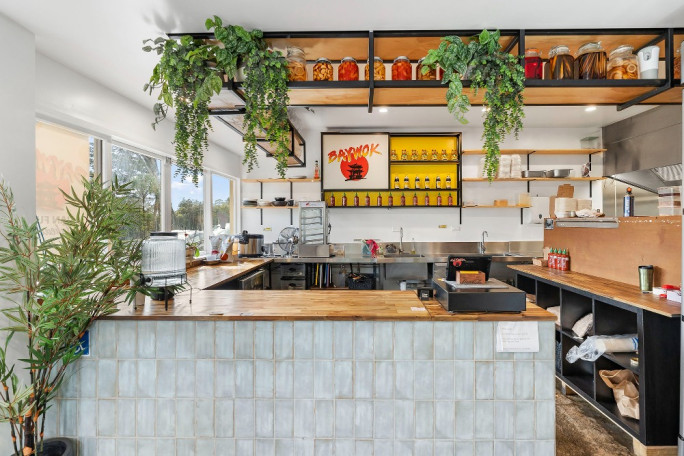 Takeaway & Dine-in for Sale Green Bay Auckland 