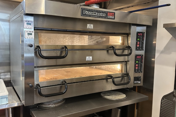 Takeaway Pizzeria & Sandwich Business for Sale Auckland City CBD 