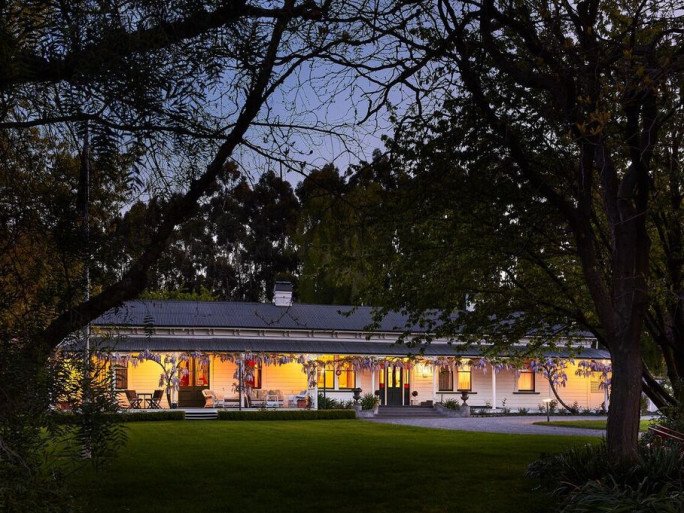 Luxury Freehold Boutique Lodge Business for Sale Blenheim