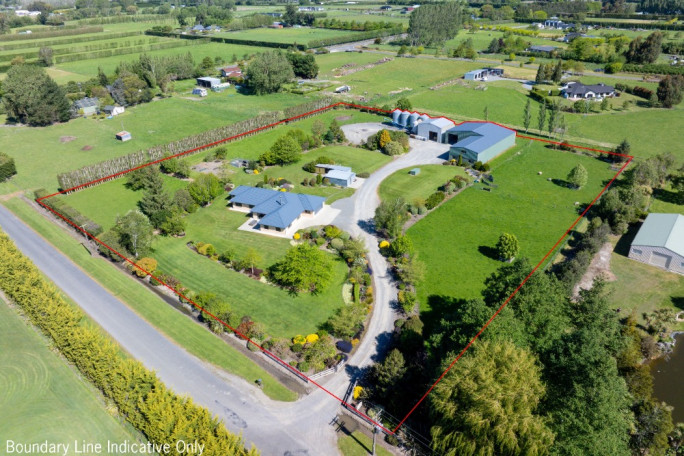 Lifestyle Land & Stockfeed Business for Sale Clarkville