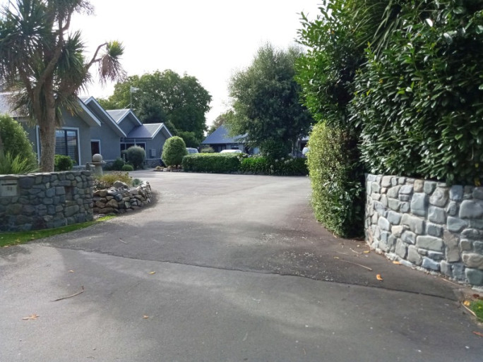 Modern Motel Complex for Sale Geraldine