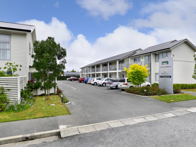 Rare and Lucrative FHGC Opportunity for Sale Lincoln