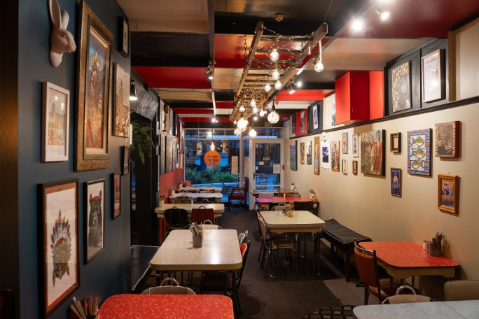 Cafe & Eatery Business Opportunity for Sale Central Dunedin 