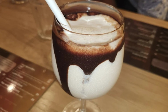 Bar and Grill - Steakhouse Restaurant  for Sale Central Hamilton 