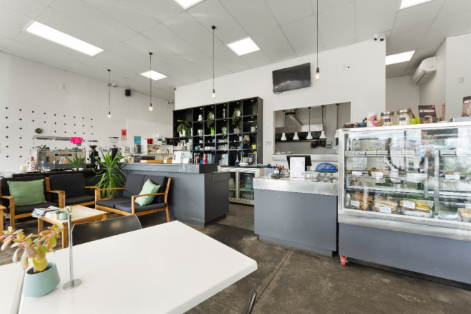 Cafe for Sale Bulls 