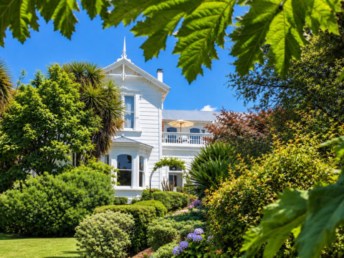 Home and Boutique Accommodation Business for Sale Picton 
