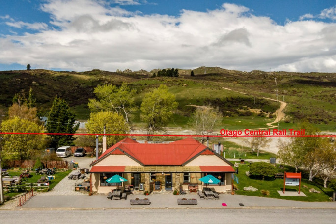 Pub, Cafe & Accommodation Business for Sale Oturehua, Otago