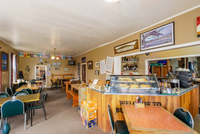 Pub Cafe & Accommodation Business for Sale Oturehua 