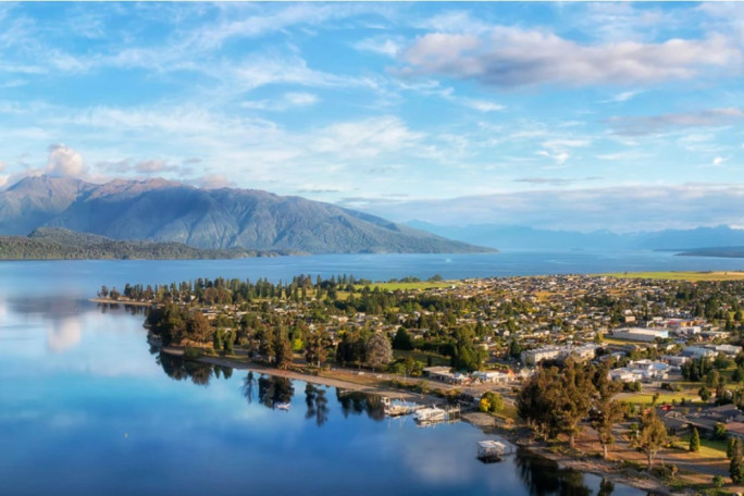 Retail Gift & Cafe for Sale Te Anau Retail Gift & Cafe for Sale Te Anau