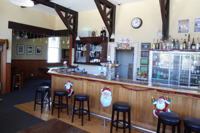 Country Hotel & Restaurant for Sale Waimate/ Studholme 