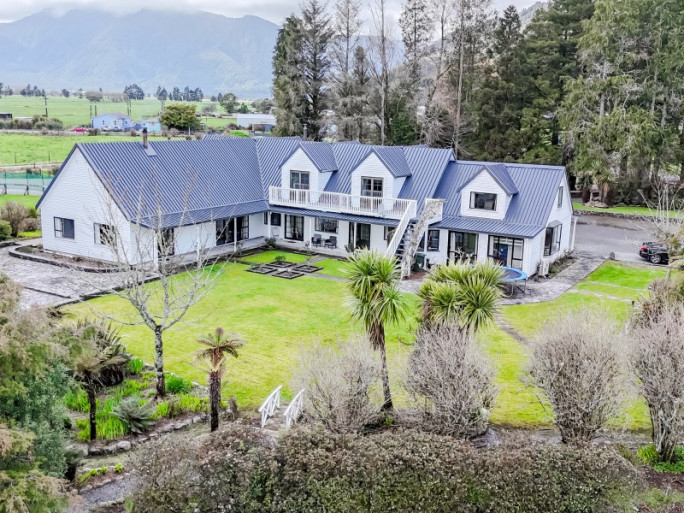 Boutique Luxury Lodge Business for Sale West Coast