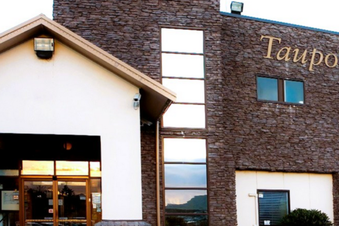 Neil's Window Cleaning Franchise for Sale Wairarapa  Neil's Window Cleaning Franchise for Sale Wairarapa